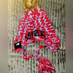 ✨SUPREME x NEW ERA BEANIE